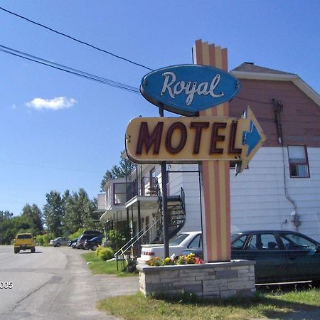 Motel Royal Cabano Exterior foto